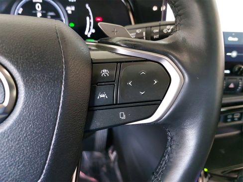 Used 2025 Lexus NX 350h AWD w/ Premium Package image 18