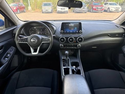 Certified 2023 Nissan Sentra SV FWD image 13