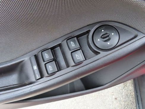 Used 2012 Ford Focus SE image 15