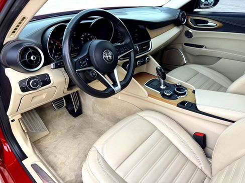 Used 2018 Alfa Romeo Giulia Ti w/ Quick Order Package 22Z Lusso image 13