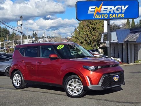 Used 2023 Kia Soul LX w/ LX Technology Package image 1