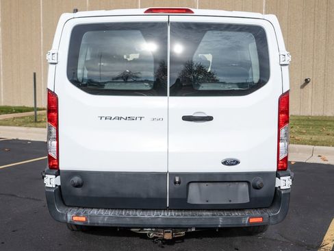 Used 2017 Ford Transit 350 XL image 6