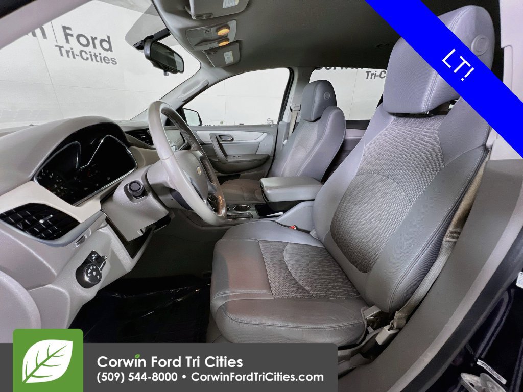 Used 2017 Chevrolet Traverse LT AWD/4WD image 24