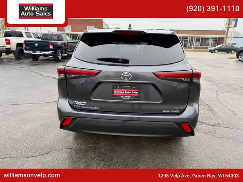 Used 2020 Toyota Highlander XLE image 5