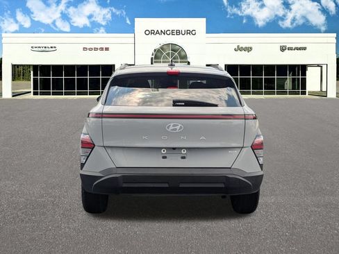 Used 2024 Hyundai Kona SEL AWD/4WD image 6