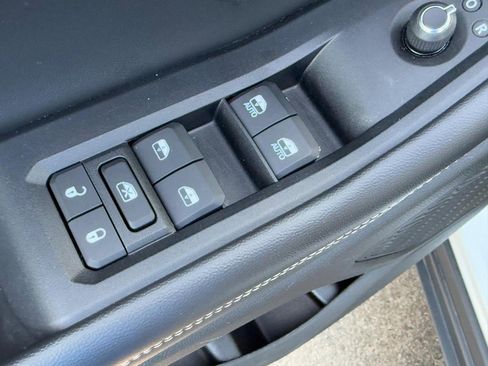 Used 2023 Jeep Grand Cherokee L Laredo image 15