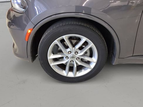Used 2024 Dodge Durango GT RWD image 9