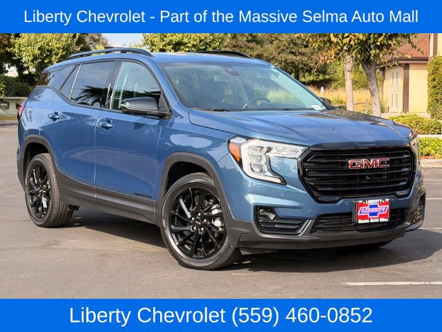 Used 2024 GMC Terrain SLT w/ Infotainment Package II AWD/4WD image 2