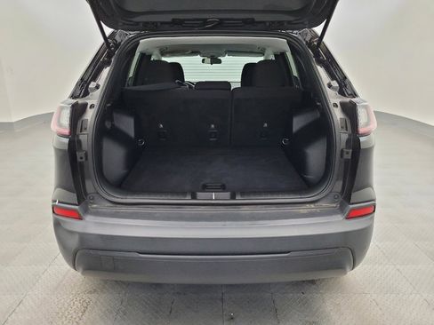 Used 2019 Jeep Cherokee Latitude w/ Popular Appearance Group image 29