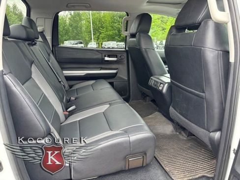 Used 2019 Toyota Tundra Limited w/ Limited Premium Package AWD/4WD image 10