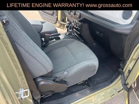 Used 2026 Jeep Wrangler Unlimited Sahara AWD/4WD image 38