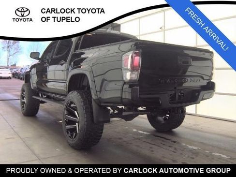 Used 2023 Toyota Tacoma TRD Sport image 5