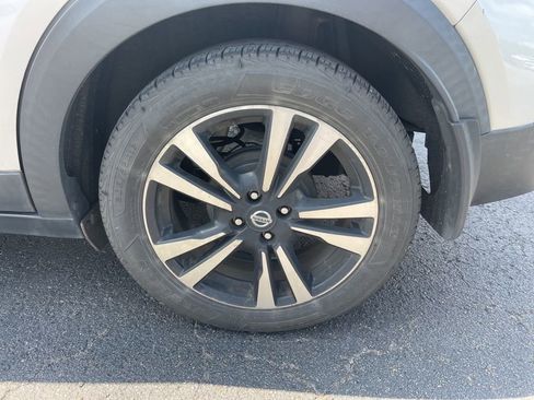 Used 2020 Nissan Kicks SV FWD image 11