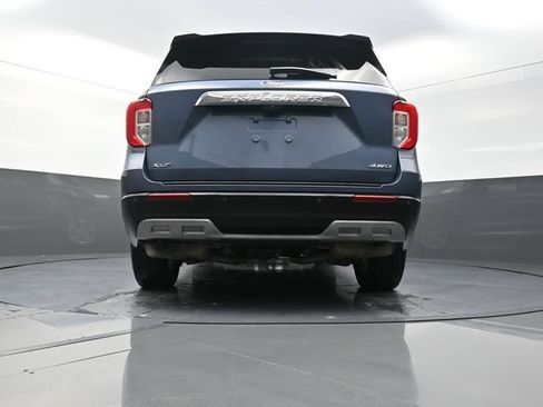 Used 2021 Ford Explorer XLT w/ Equipment Group 202A AWD/4WD image 36