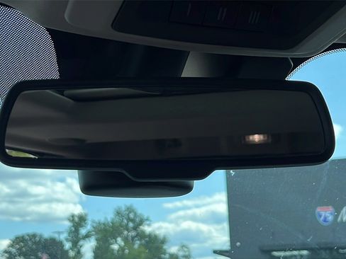 Used 2015 RAM 1500 Laramie Longhorn w/ Convenience Group image 19