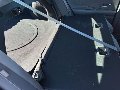 Certified 2024 Hyundai Elantra SEL image 35