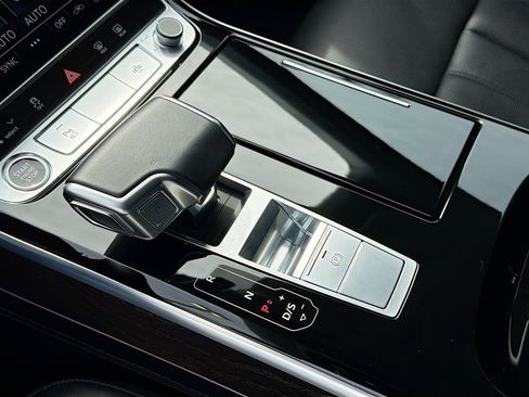 Used 2022 Audi A8 L 3.0T AWD/4WD image 30