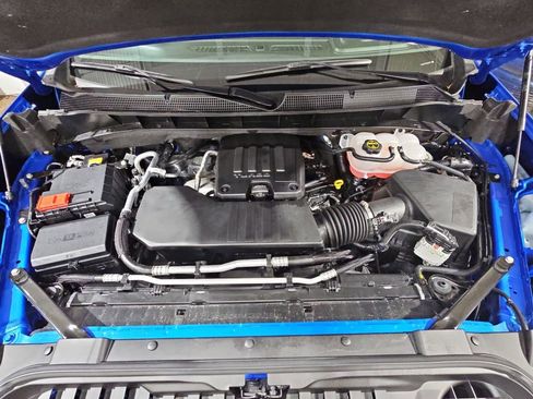 Certified 2025 Chevrolet Silverado 1500 LT image 35