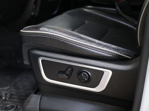 Used 2020 RAM 1500 Laramie AWD/4WD image 26