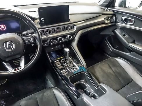 Used 2023 Acura Integra A-Spec image 18