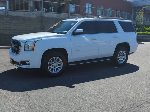Used 2018 GMC Yukon SLT w/ Open Road Package AWD/4WD image 3