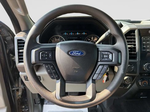 Used 2017 Ford F150 XLT w/ Trailer Tow Package AWD/4WD image 29