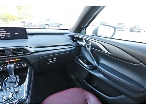 Used 2023 MAZDA CX-9 Carbon Edition image 8