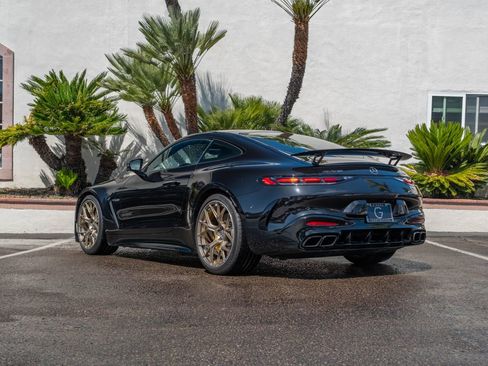 Used 2025 Mercedes-Benz AMG GT 63 image 8