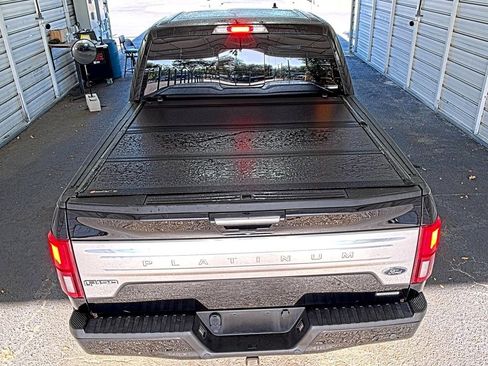 Used 2018 Ford F150 Platinum w/ Equipment Group 701A Luxury image 4