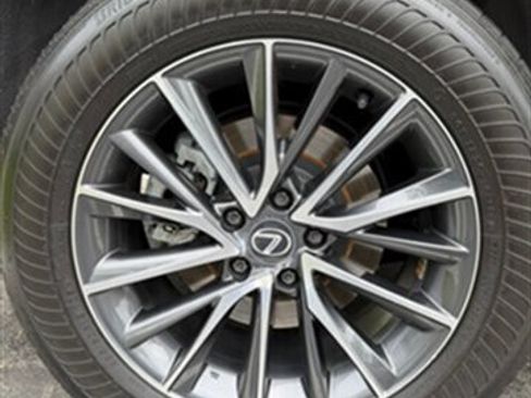 Used 2024 Lexus NX 250 FWD image 11