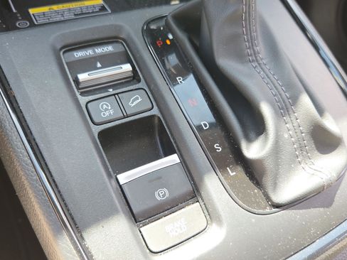 Used 2024 Honda CR-V EX-L image 25