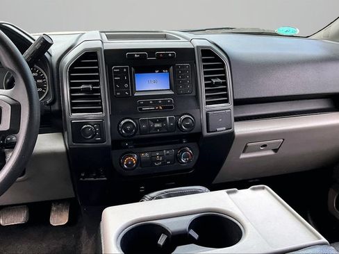 Used 2018 Ford F150 XLT AWD/4WD image 10