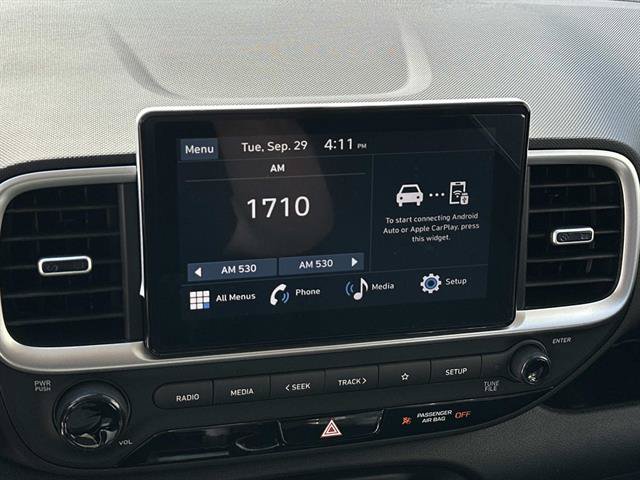New 2026 Hyundai Venue SE FWD image 10