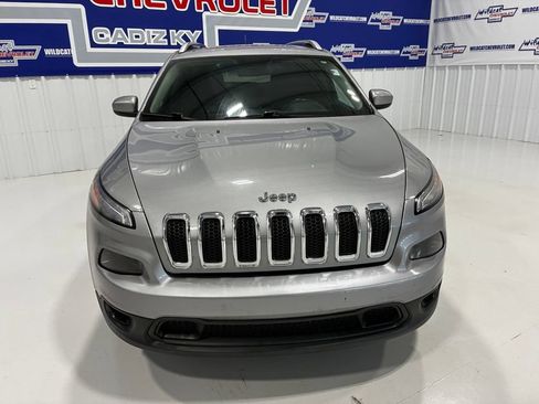 Used 2015 Jeep Cherokee Latitude FWD image 6
