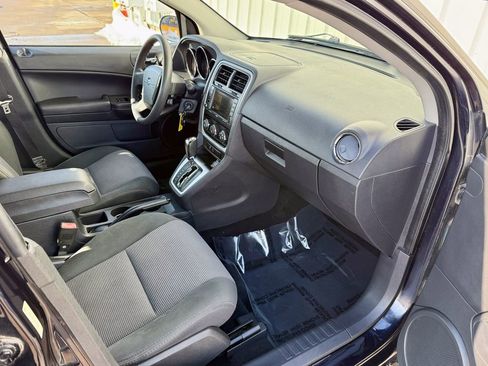 Used 2011 Dodge Caliber Mainstreet image 17