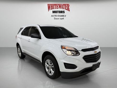 Used 2017 Chevrolet Equinox LS FWD image 5