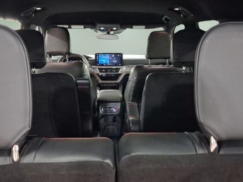 Used 2025 Ford Explorer ST-Line AWD/4WD image 20