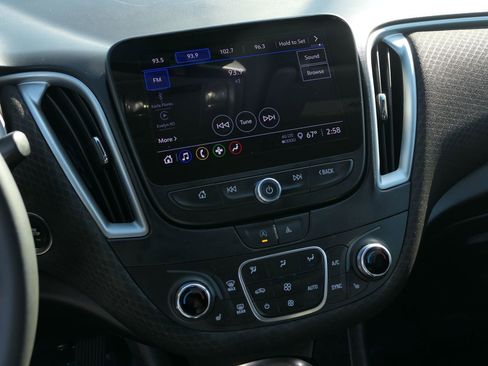 Used 2023 Chevrolet Malibu LT w/ Sport Edition image 19