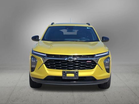 Used 2024 Chevrolet Trax RS w/ Sunroof Package FWD image 9
