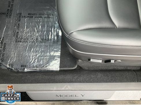 Used 2023 Tesla Model Y Long Range AWD/4WD image 17