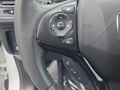 Certified 2022 Honda HR-V Sport image 18