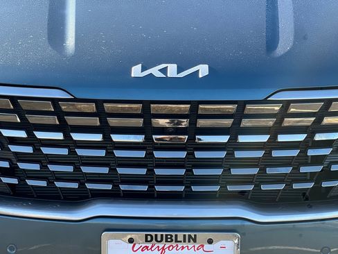 Used 2024 Kia Carnival SX Prestige image 50