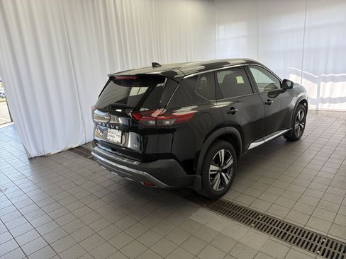 Used 2023 Nissan Rogue SL w/ SL Premium Package image 5