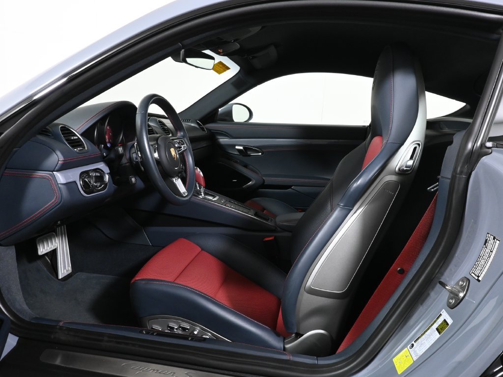 Used 2025 Porsche 718 Cayman S RWD image 5