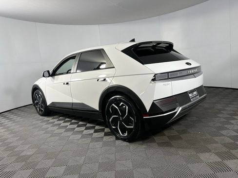 Used 2022 Hyundai Ioniq 5 SEL image 10
