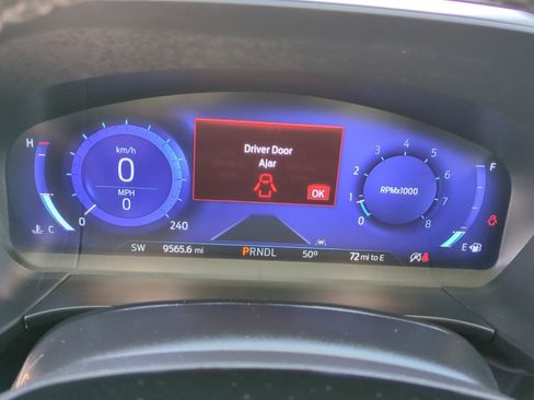 Used 2022 Ford Escape Titanium w/ Class II Trailer Tow Package image 20