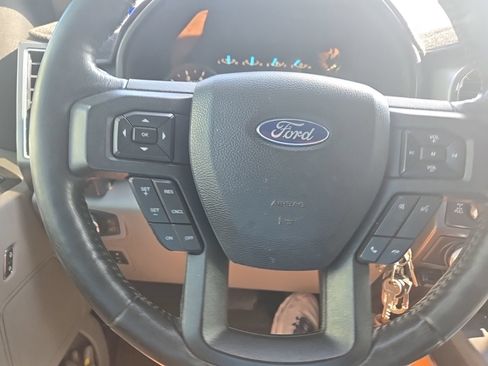 Used 2020 Ford F150 XLT w/ Equipment Group 302A Luxury AWD/4WD image 22