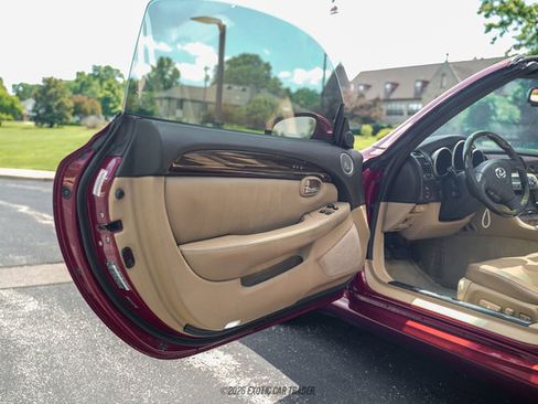 Used 2008 Lexus SC 430 Convertible RWD image 29