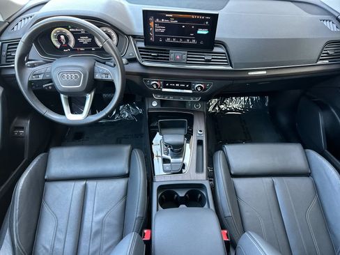 Used 2023 Audi Q5 e Premium w/ Convenience Package AWD/4WD image 3