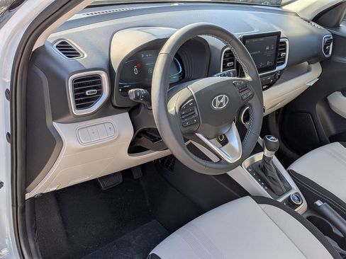 New 2026 Hyundai Venue SEL FWD image 8